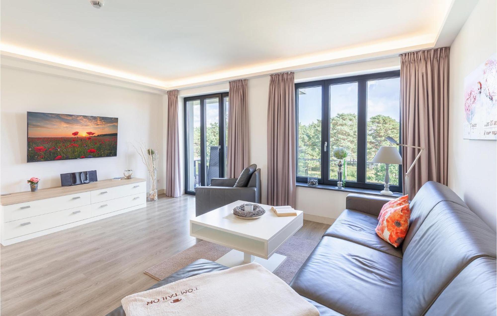 Pearl Apartment